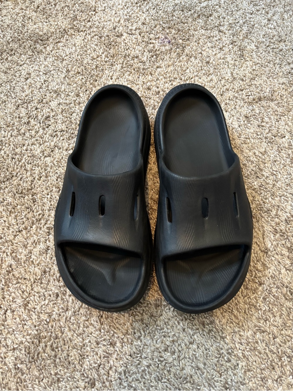 Hoka slides